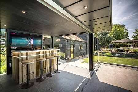 Location Creation:Black Barn CM3:outdoor bar