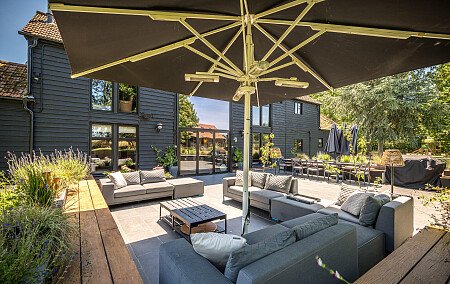 Location Creation:Black Barn CM3:outdoor dining