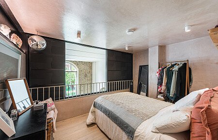 Location Creation:Old School House SE1:bedroom1