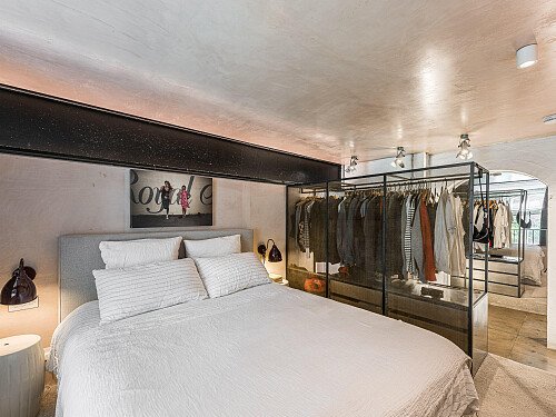 Location Creation:Old School House SE1:bedroom2 alt