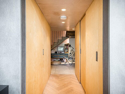 Location Creation:Old School House SE1:hallway