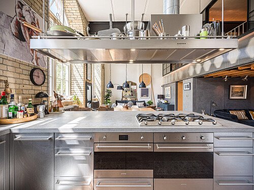 Location Creation:Old School House SE1:kitchen
