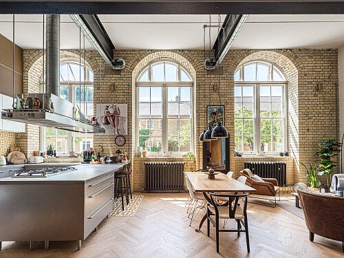 Location Creation:Old School House SE1:open living 3