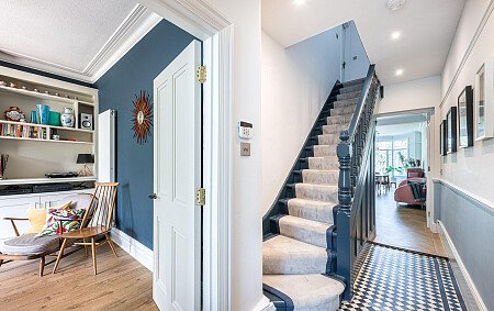 Location Creation:St John's Avenue:entrance hall