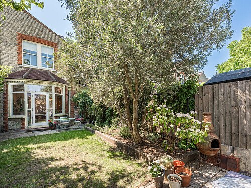 Location Creation:St John's Avenue:garden4