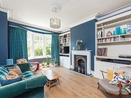 Location Creation:St John's Avenue:living room