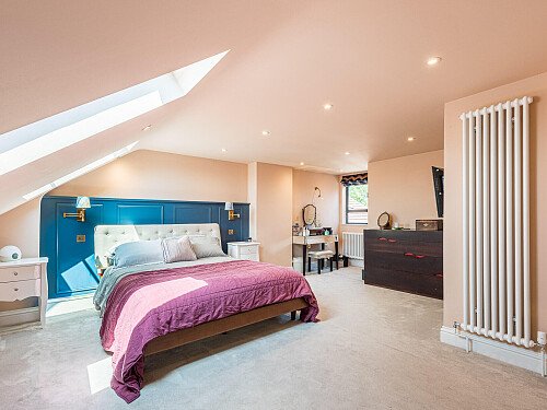 Location Creation:St John's Avenue:master bedroom