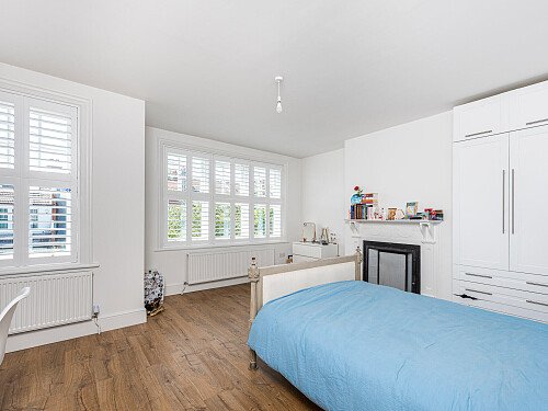 Location Creation:St John's Avenue:master bedroom2