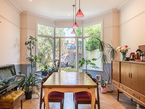 Location Creation:St John's Avenue:open dining