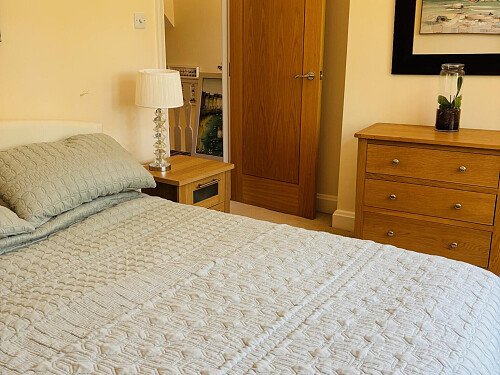 Bed 4 from Window