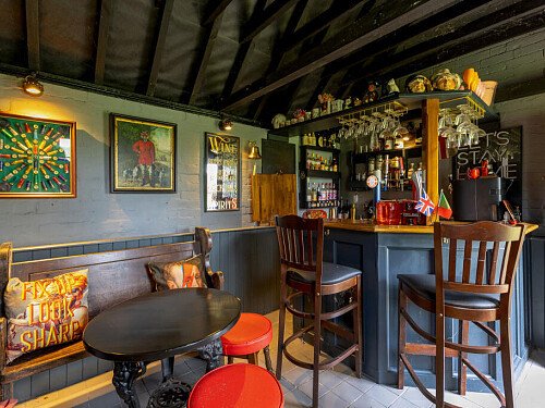 Field House Pub2