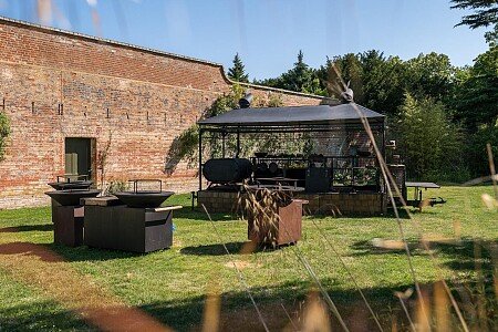 Location Creation: The Walled Garden:garden