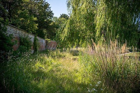 Location Creation: The Walled Garden:garden3