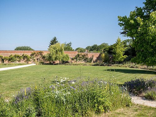 Location Creation: The Walled Garden:garden5