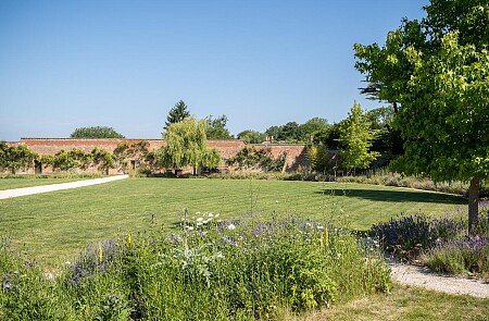 Location Creation: The Walled Garden:garden5