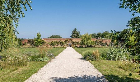 Location Creation: The Walled Garden:garden6