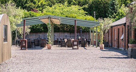The Walled Garden:outdoor seating3