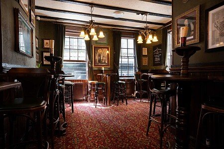 Ye Olde Mitre 2025-12