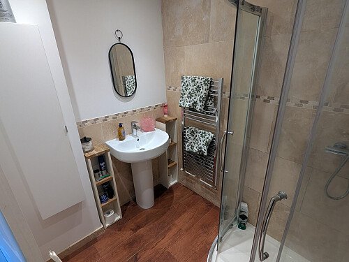 Ensuite 2