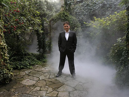 Simon in the Enchanted Garden