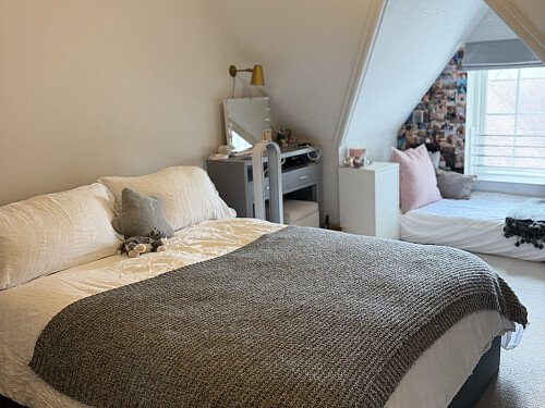 Top_bedroom 3