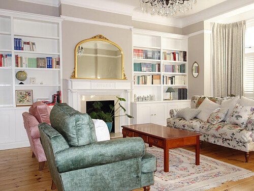 Front reception room 1