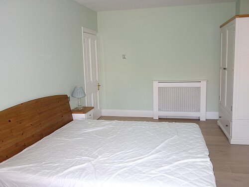Bedroom with balcony 2