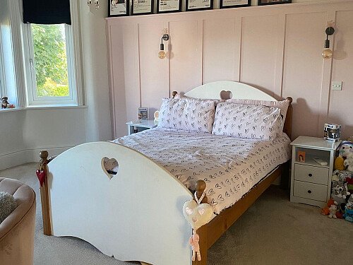 Girls bed 1
