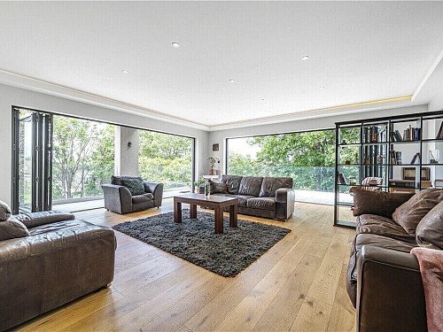 [www.airbnb.co.uk][330]2207ab53-f597-4422-b566-6d3a42bf970a