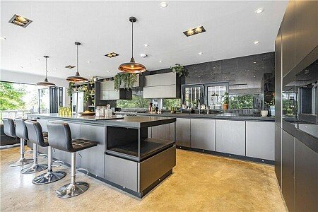 [www.airbnb.co.uk][478]aa74b3e5-8eeb-4c59-8a61-be9cd659988d
