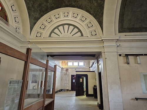 Lobby_2[1]