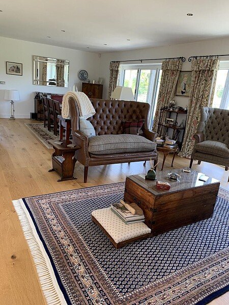 Sitting Room 4