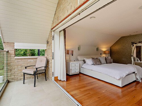 8658615-interior57-800