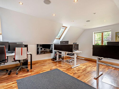 8658615-interior68-800