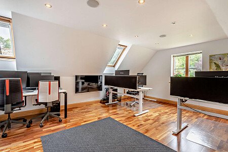 8658615-interior68-800