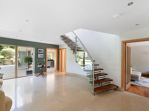 Hallwaysmall