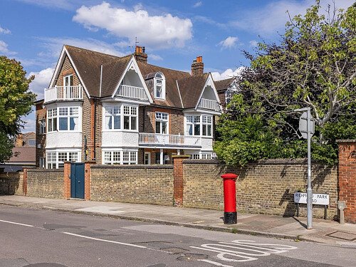The Corner House, Vicarage Road, East Sheen, London, SW14 8RS-30