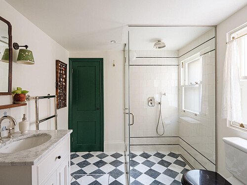 Lower Ground Bathroom