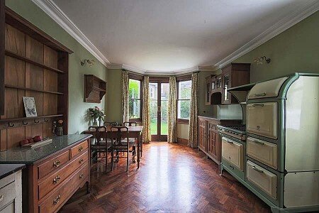 2kitchen1