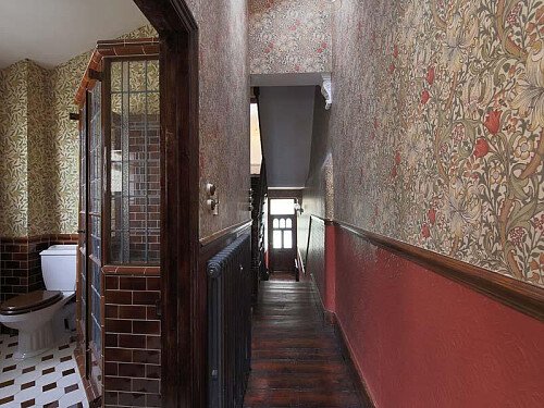 19hallway4