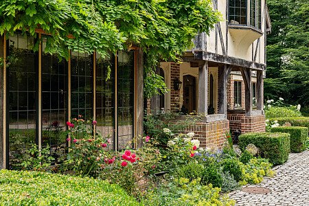 External-side angle front porch jpg