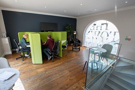 Hot_desking_small