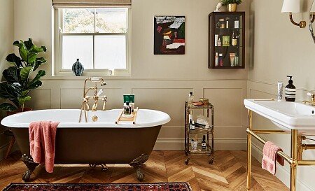 BATHROOM 2