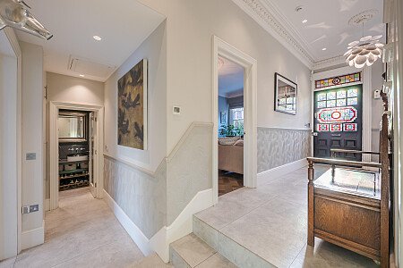 Location Creation: Ritherdon Road: entrance hall