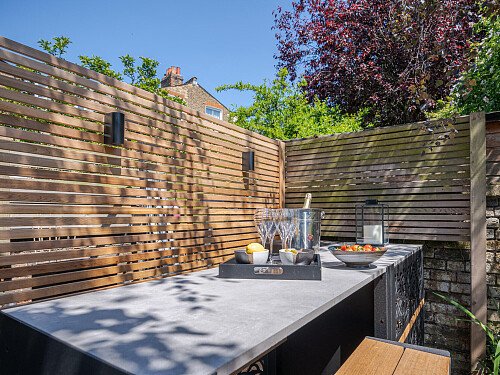 Location Creation: Ritherdon: Garden dining