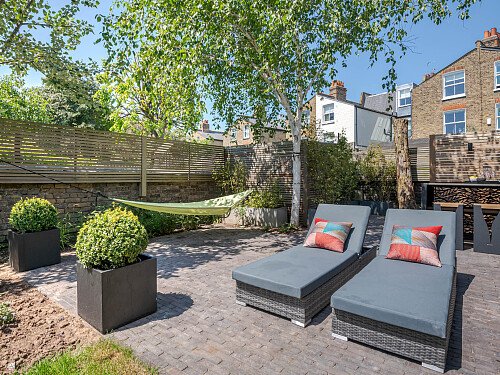 Location Creation: Ritherdon: Garden seating