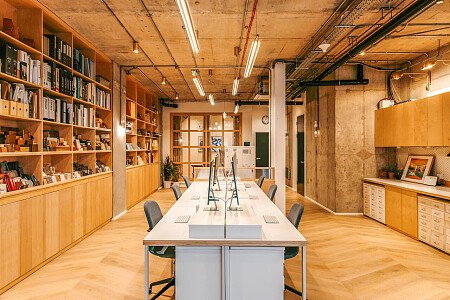 Industrial plywood finish - Filming Locations Locations Direct -01