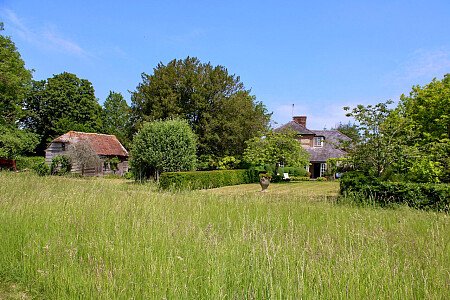 Traveller wagon period colourful cottage - Filming Locations Locations Direct -04