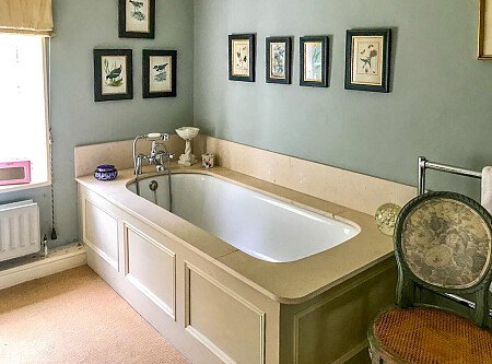 Traveller wagon period colourful cottage - Filming Locations Locations Direct -19