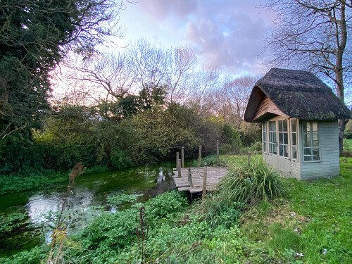 Traveller wagon period colourful cottage - Filming Locations Locations Direct -35